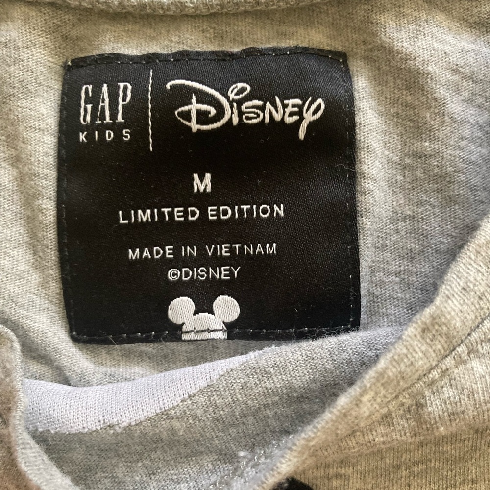 Disney Minnie Mouse Limited Edition Long Sleeve Shirt, Kids size M (8-9) - Picture 3 of 4